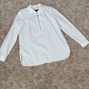 Lafayette 148 New York designer white front 1/4 zip blouse.